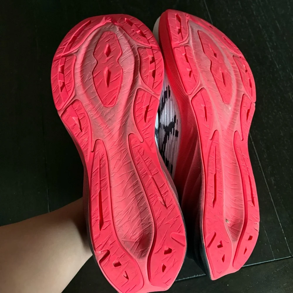 ASICS Novablast 3 Men’s Running Walking‎ Shoes Sneakers Workout Size 11.5 - Picture 10 of 11